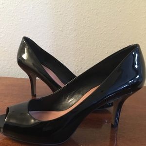 NWOT Vince Camuto black peeptoe heels 7.5